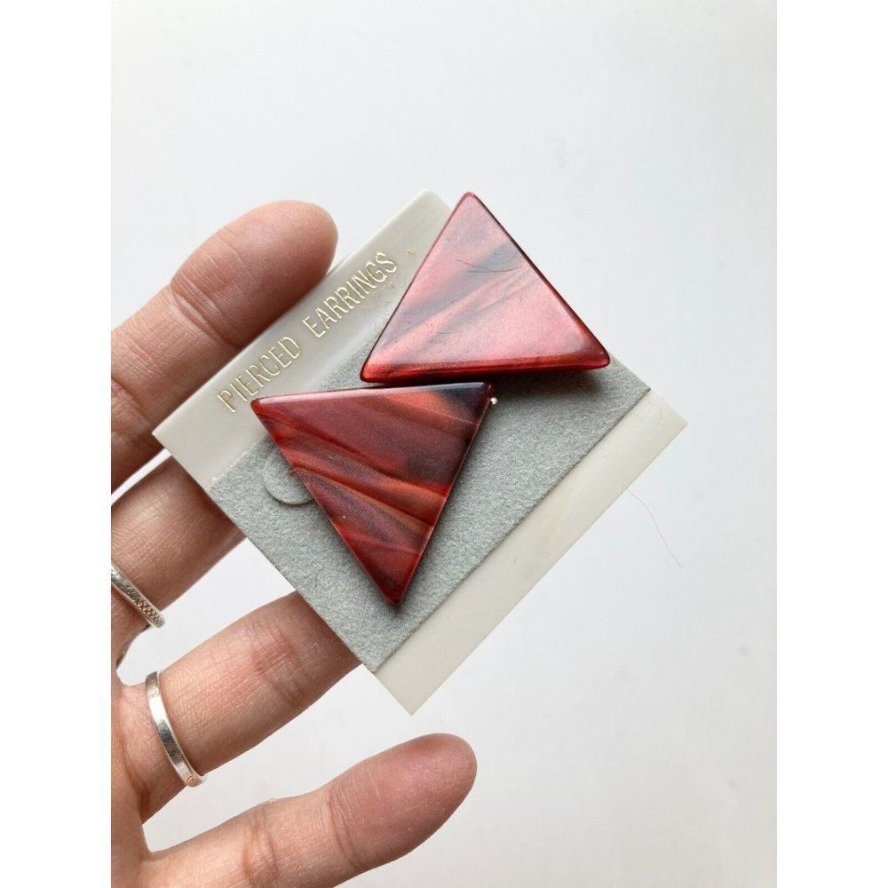 Vintage 80's Unsigned Tortoise Marbled Acrylic Triangle Stud Earrings - Picture 1 of 7